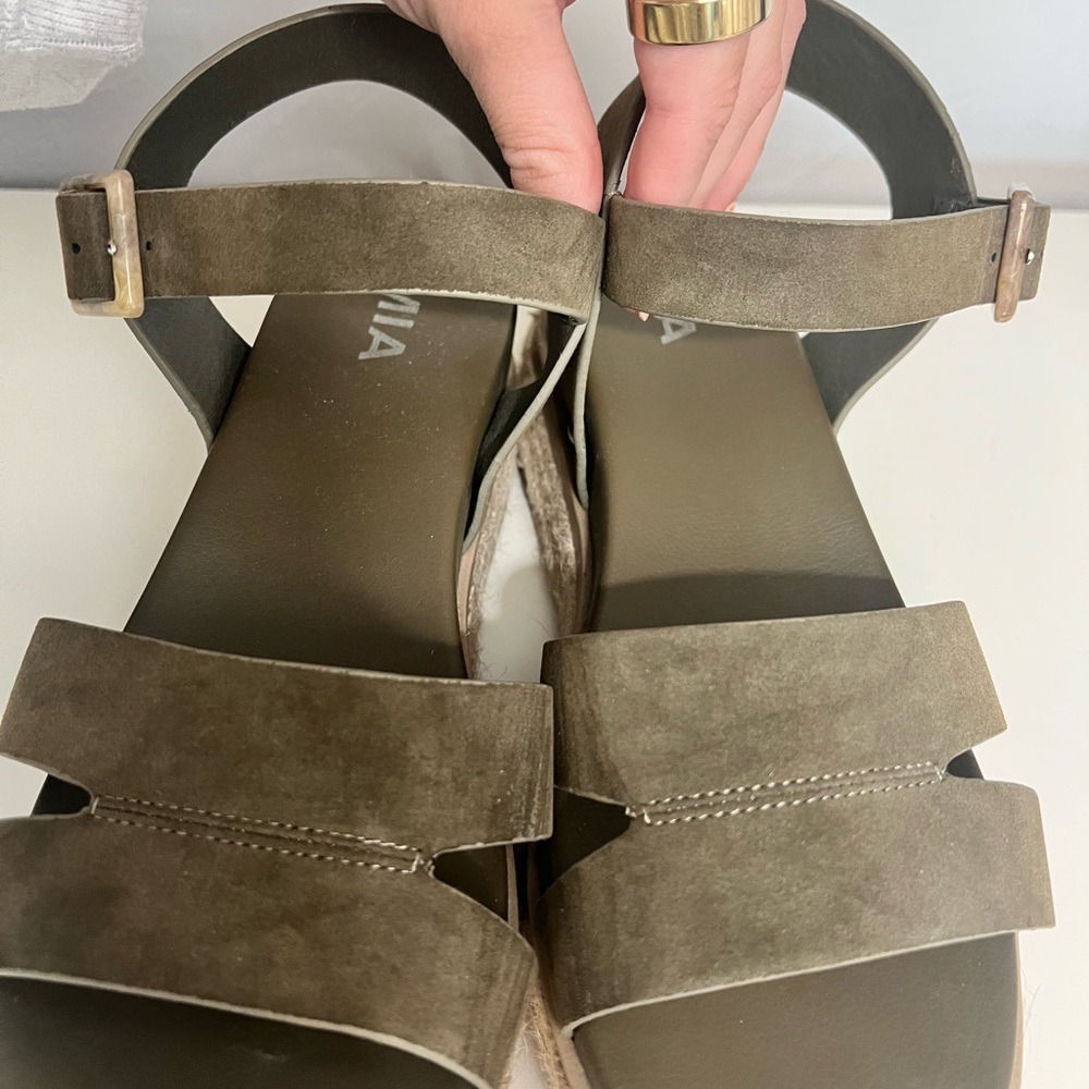 MIA Olive Green Sandals with Buckle - Picture 5 of 5